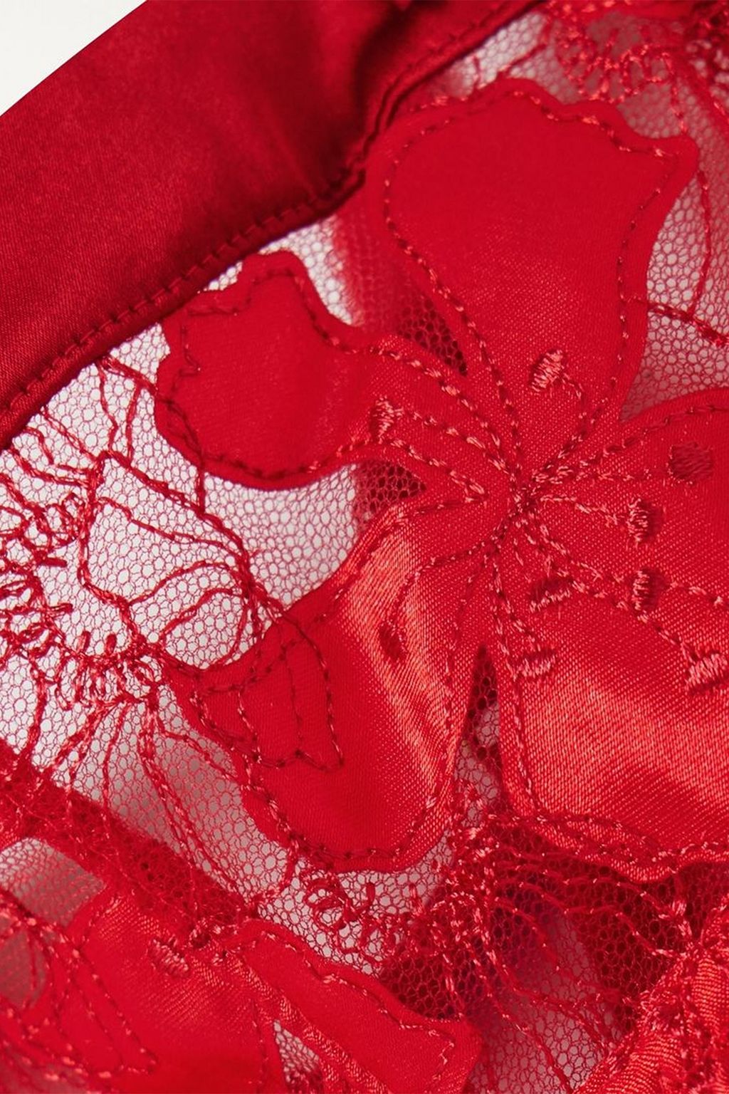 AGENT PROVOCATEUR حمالة صدر بتصميم بالكونيت "إيتا" غير مبطّنة مُدعّمة بأسلاك سفلية من الساتان والتول مطرّزة