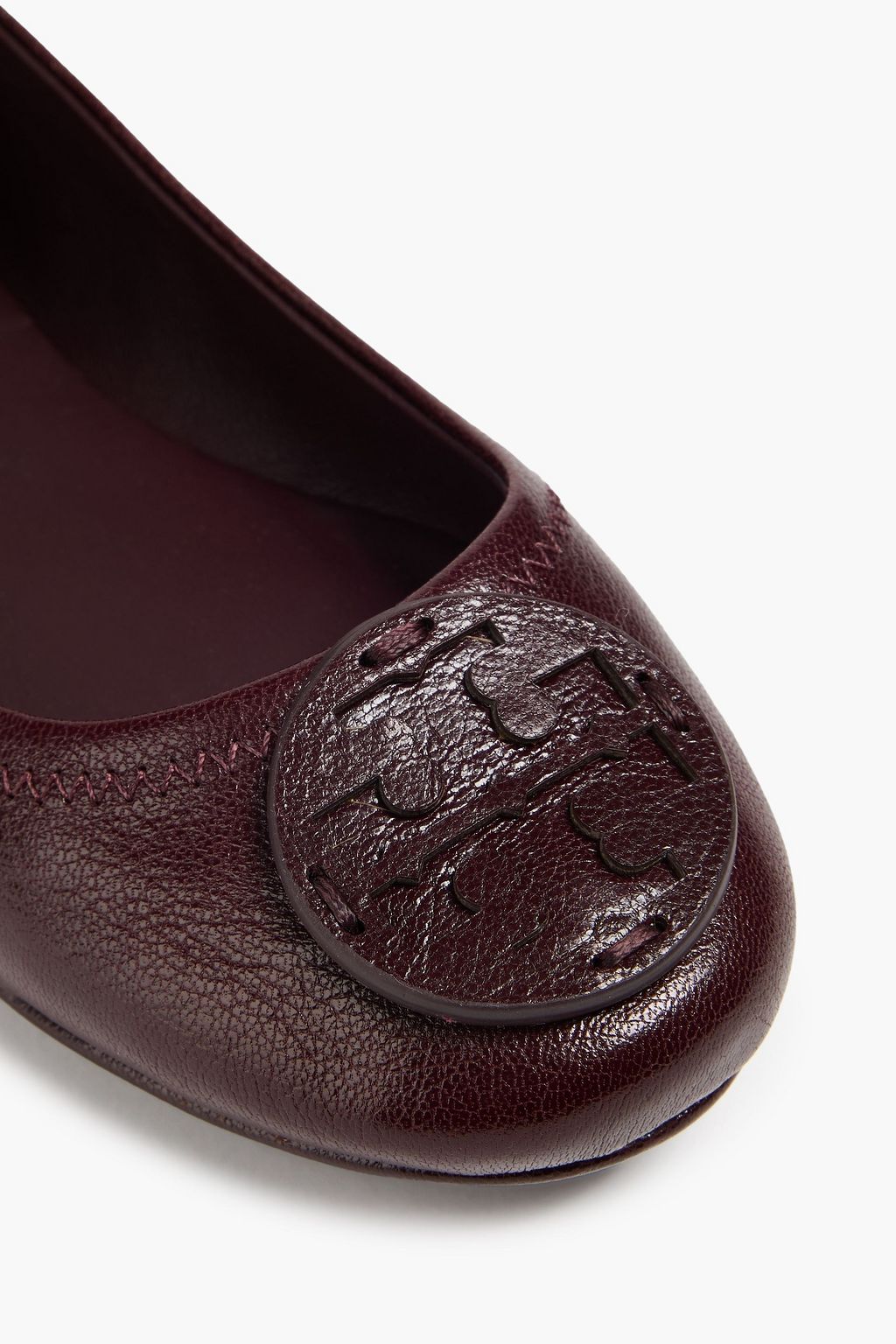 TORY BURCH 장식 디테일 글로시 페블 가죽 발레리나 플랫
