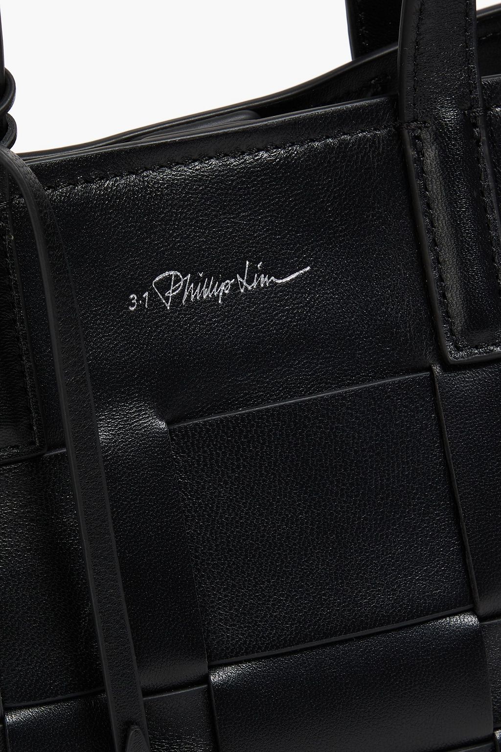 3.1 PHILLIP LIM حقيبة باكيت أوديتا من الجلد المحبوك