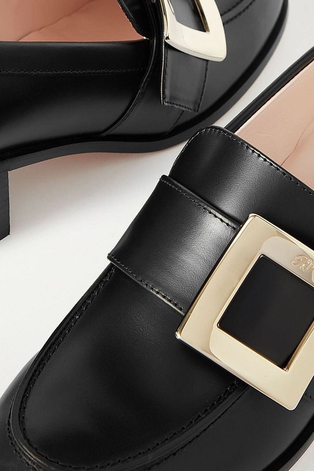 ROGER VIVIER Viv' Rangers レザー パンプス バックル付き