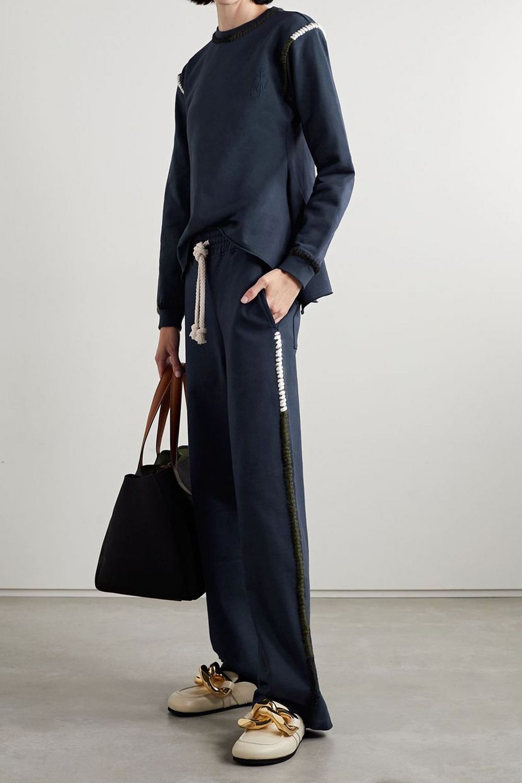 JW ANDERSON بنطال رياضي من قطن الجيرسي المطرّز