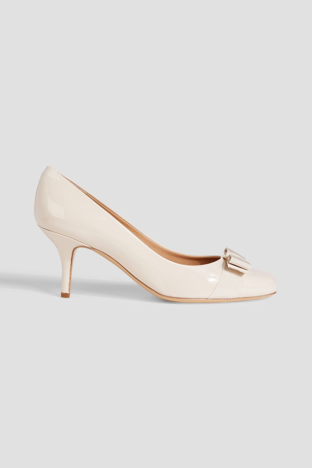 Carla 70 bow detailed patent leather pumps ecru US 4.5
