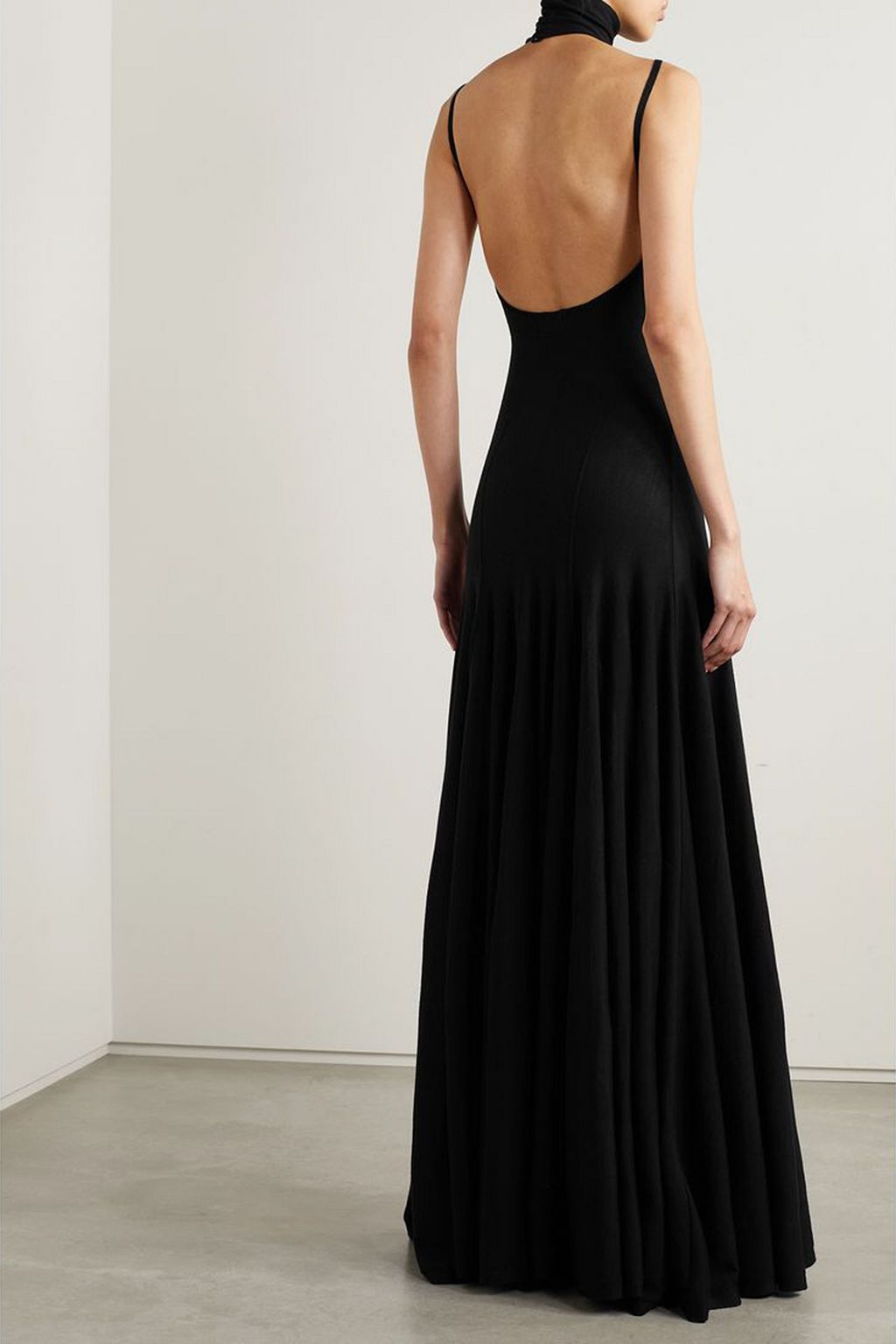 KHAITE Romee rückenfreies Maxikleid aus Merinowolle mit Falten