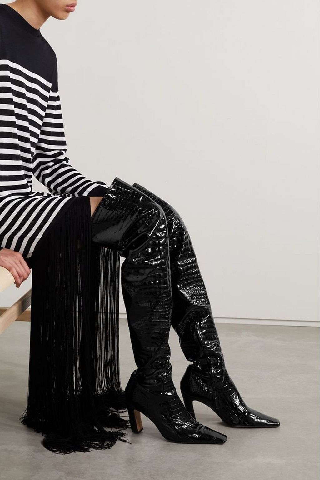KHAITE Marfa クロコ風レザー オーバーニーブーツ