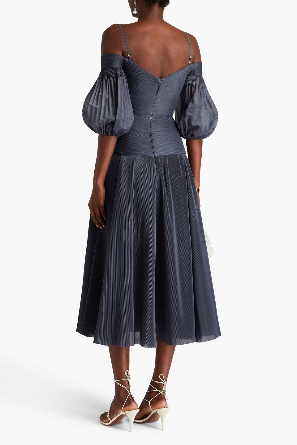 【送料&関税込】Zimmermann Black Off-shoulder Pleated Midi D Zimmermann Black Off-shoulder Pleated Midi Dress In Black