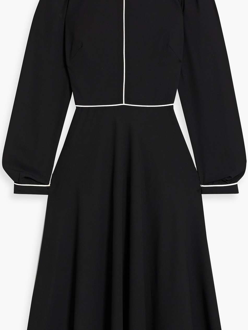 crepe dress