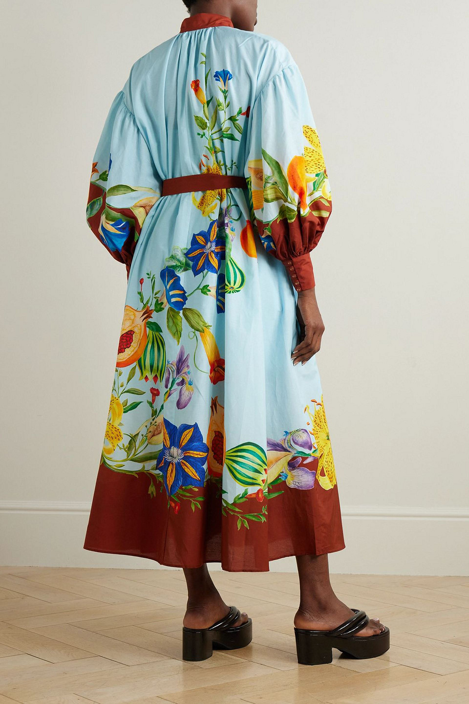  Alémais - Dahlia Midikleid Aus Einer Baumwoll-seidenmischung Mit Blumenprint Und Bindegürtel - Blau - Uk 8 
