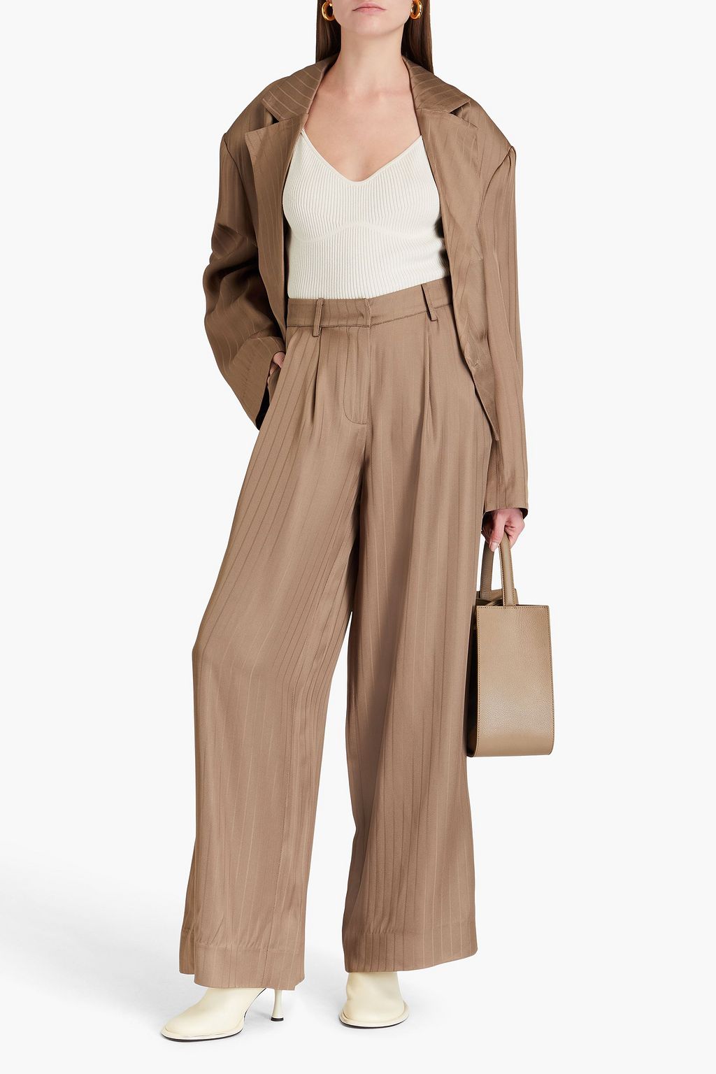 REMAIN BIRGER CHRISTENSEN بنطلون من ساتان تويل بأرجل واسعة وتصميم مقلّم