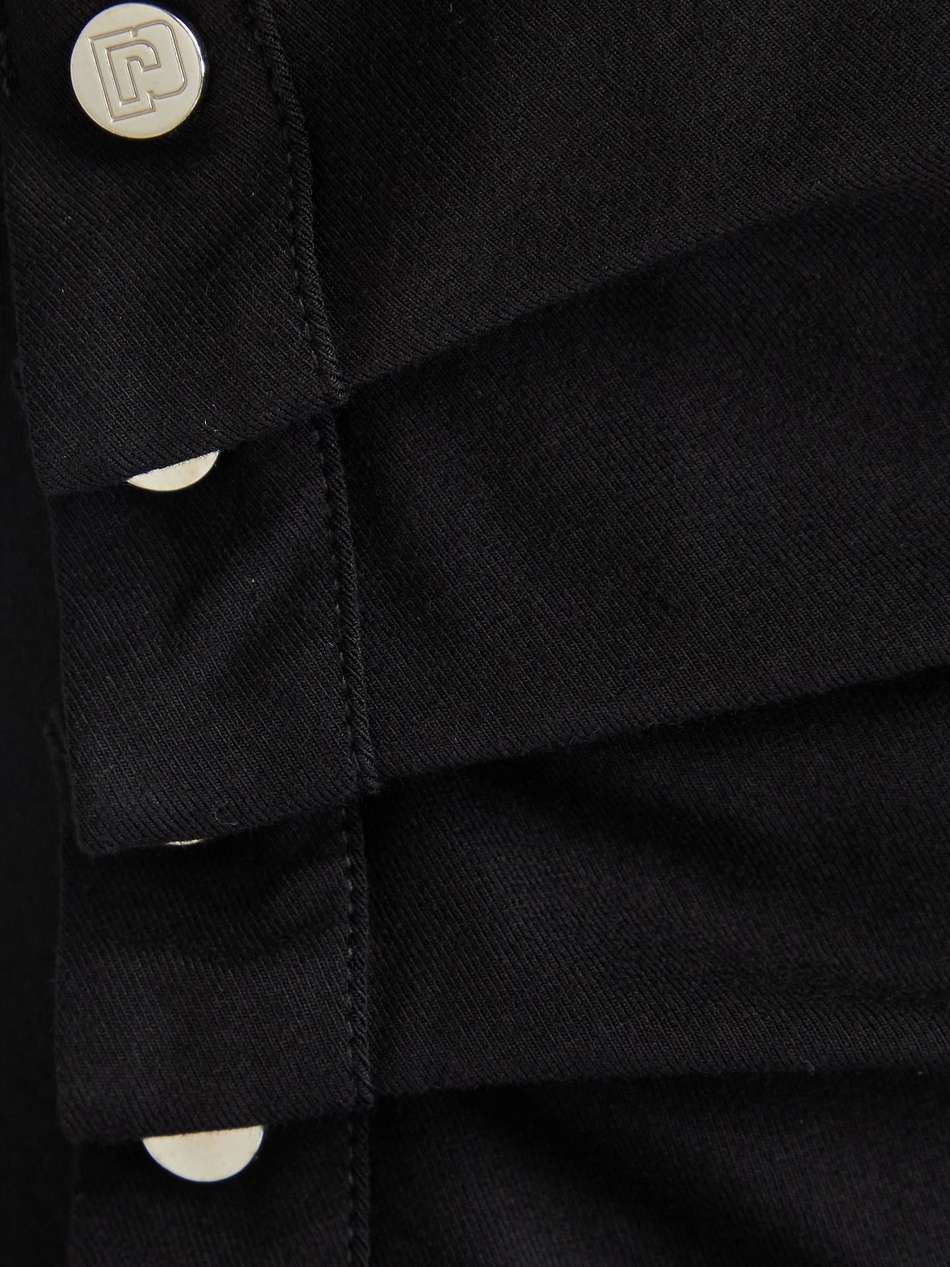 snap-detailed jersey top