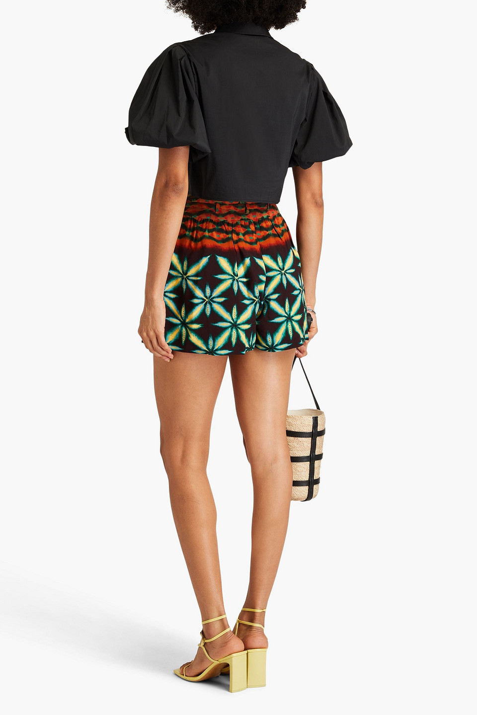 Ulla Johnson Clementine Printed Crepe Shorts In Green