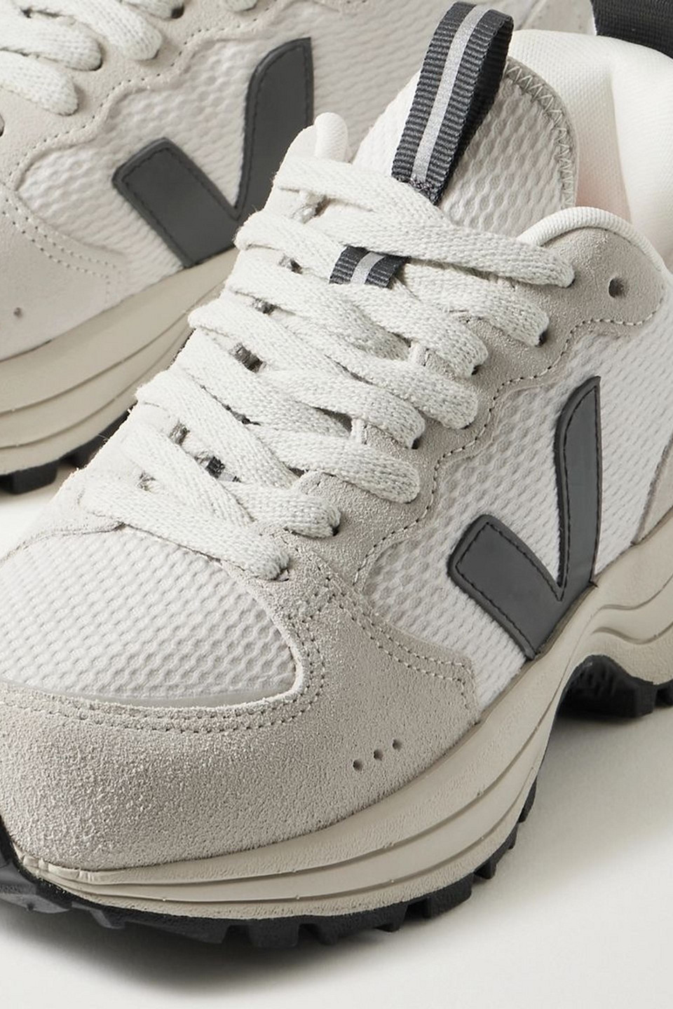 Veja Venturi Suede And Leather-trimmed Alveomesh Sneakers In Light Gray