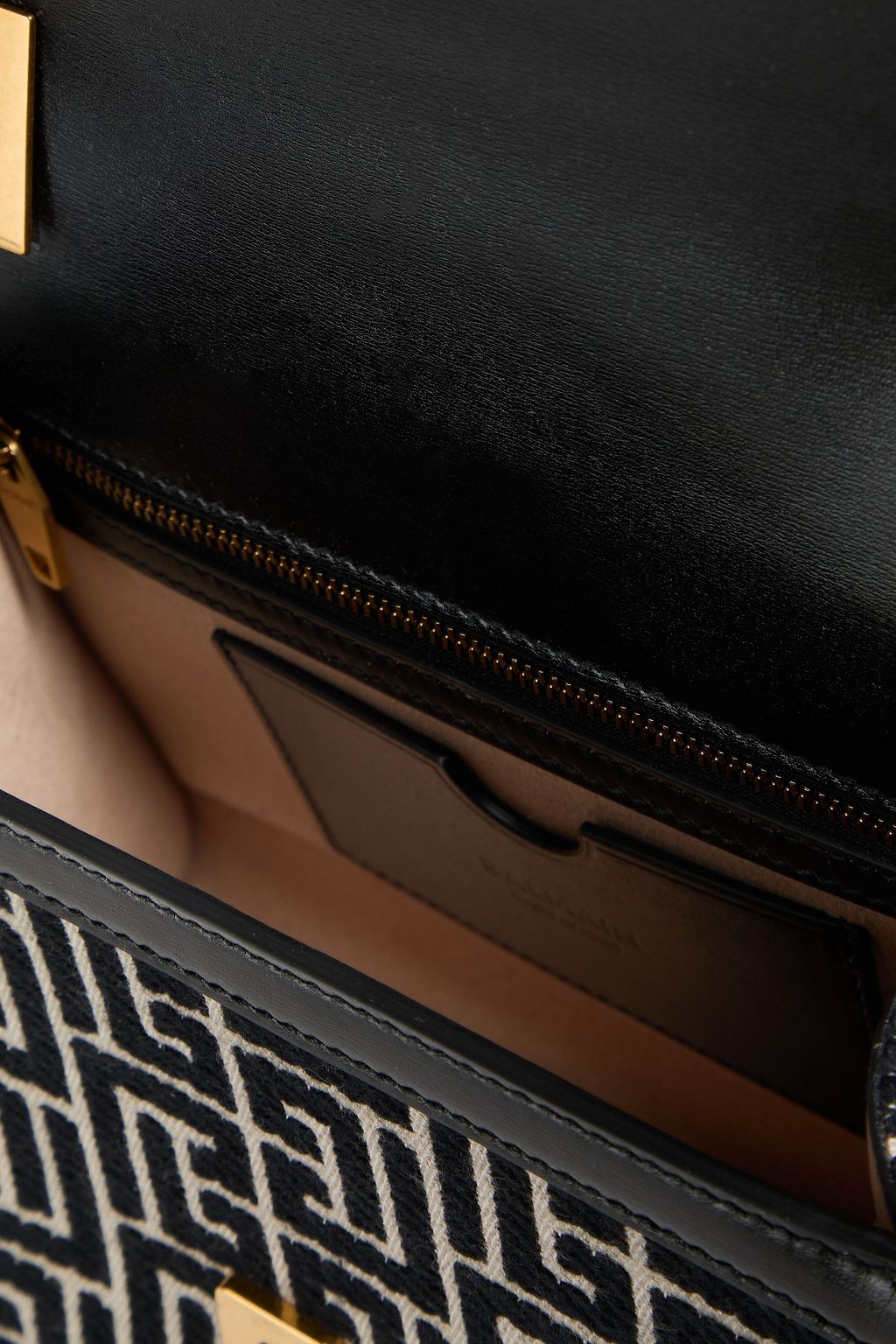 BALMAIN حقيبة كتف مصنوعة من الجاكار