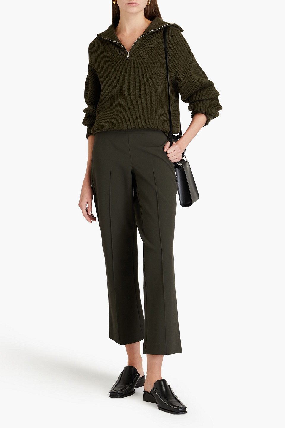 Vince Crepe Kick-flare Pants In Dunkelgrün