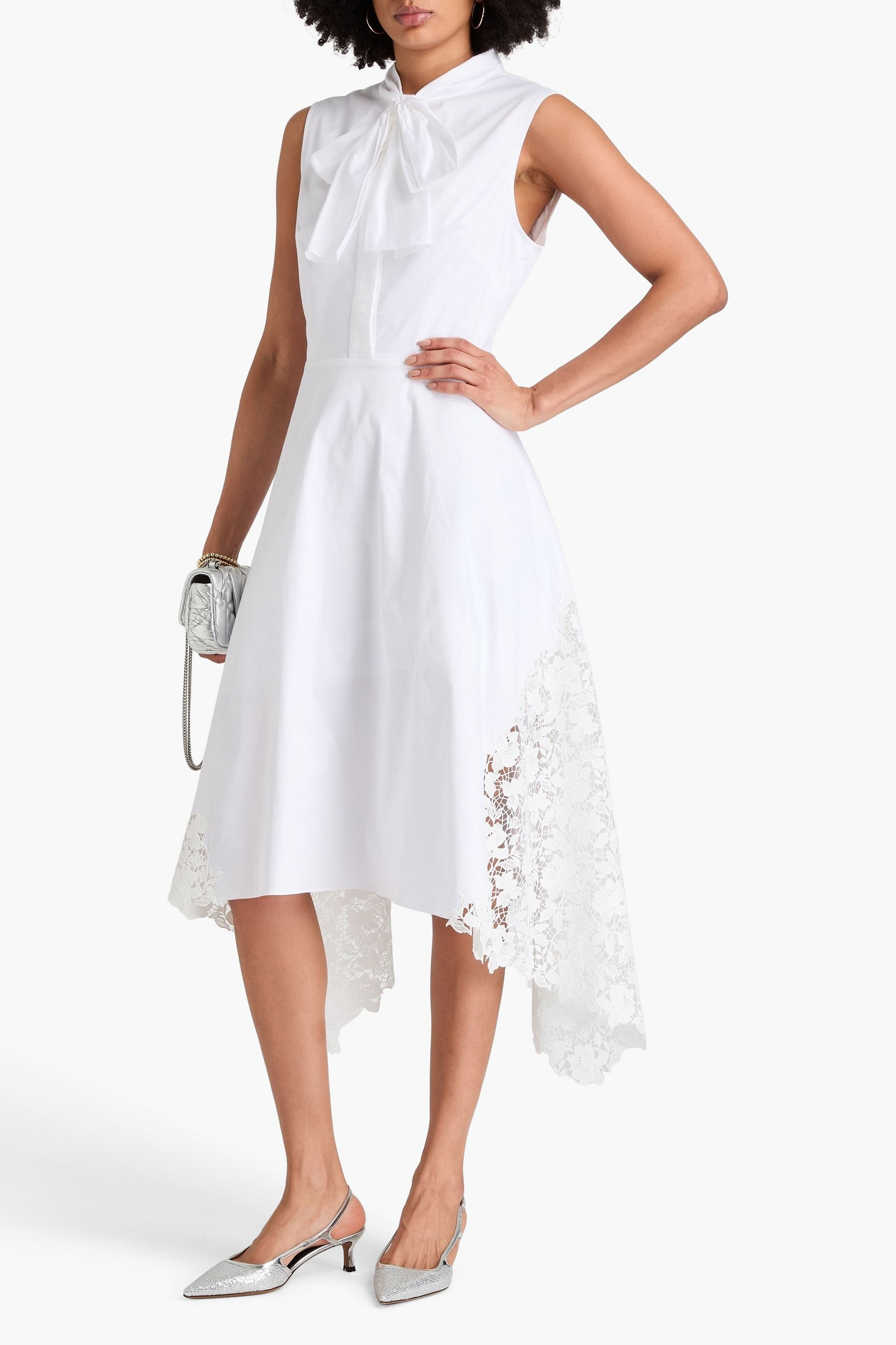 Oscar de la Renta Lace-trimmed pussy-bow cotton-blend twill midi dress