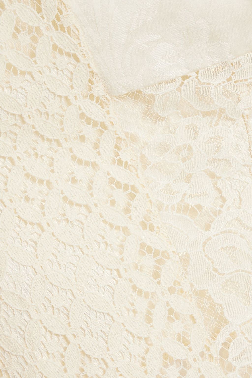 ZIMMERMANN قميص من مزيج الكتّان والقطن مزين بنمط الترقيع