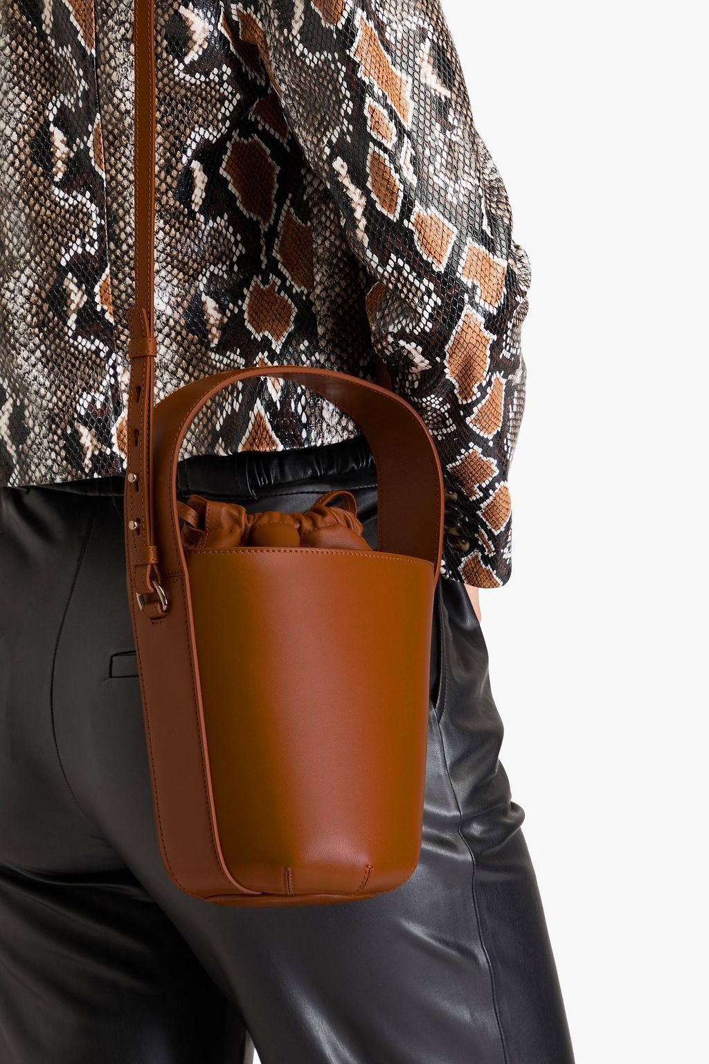 CHLOÉ Sense leather bucket bag