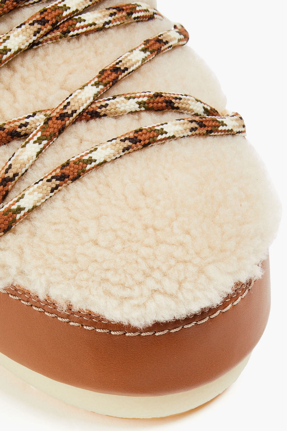 Chloé Embroidered Shearling And Leather Snow Boots In Hellbraun