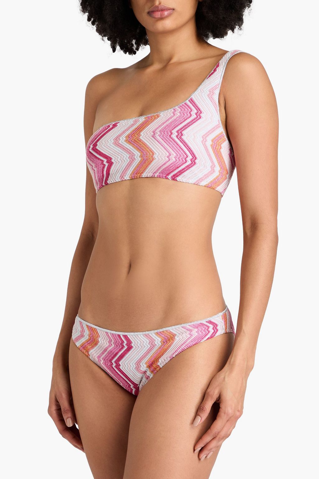 MISSONI بيكيني بكتف واحد من نسيج بحبكة كروشيه بلون معدني