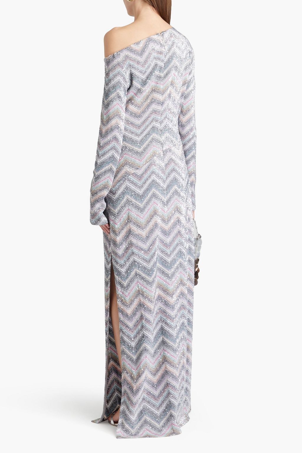 MISSONI فستان طويل من نسيج بحبكة كروشيه مكشوف الكتف بلون معدني