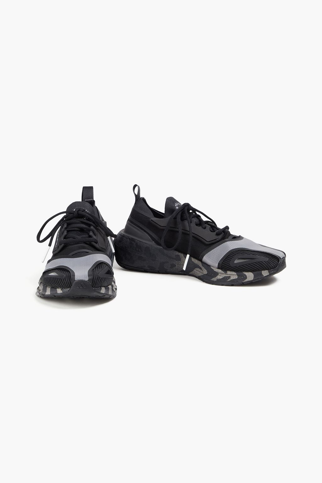 ADIDAS BY STELLA MCCARTNEY حذاء سنيكرز "’ألترا بوست 23"’ مصنوع من قماش عازل بطبعات والمطاط ونسيج بحبكة مطاطية