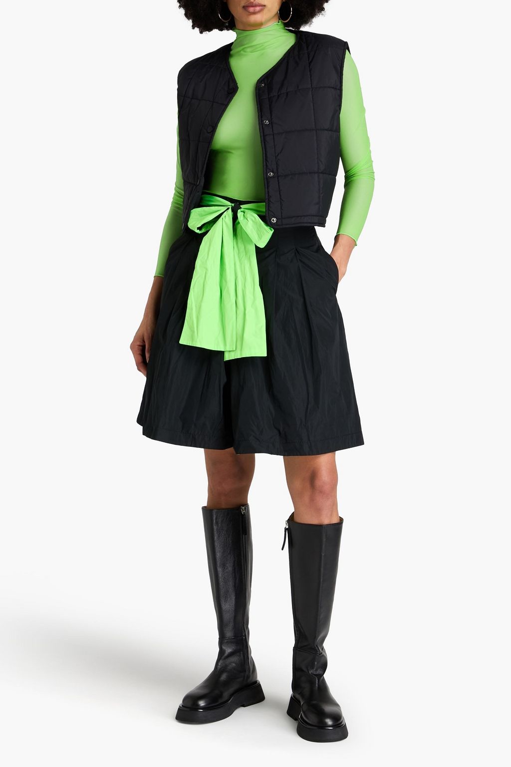 REDVALENTINO شورت من التفتا مزين بكسرات