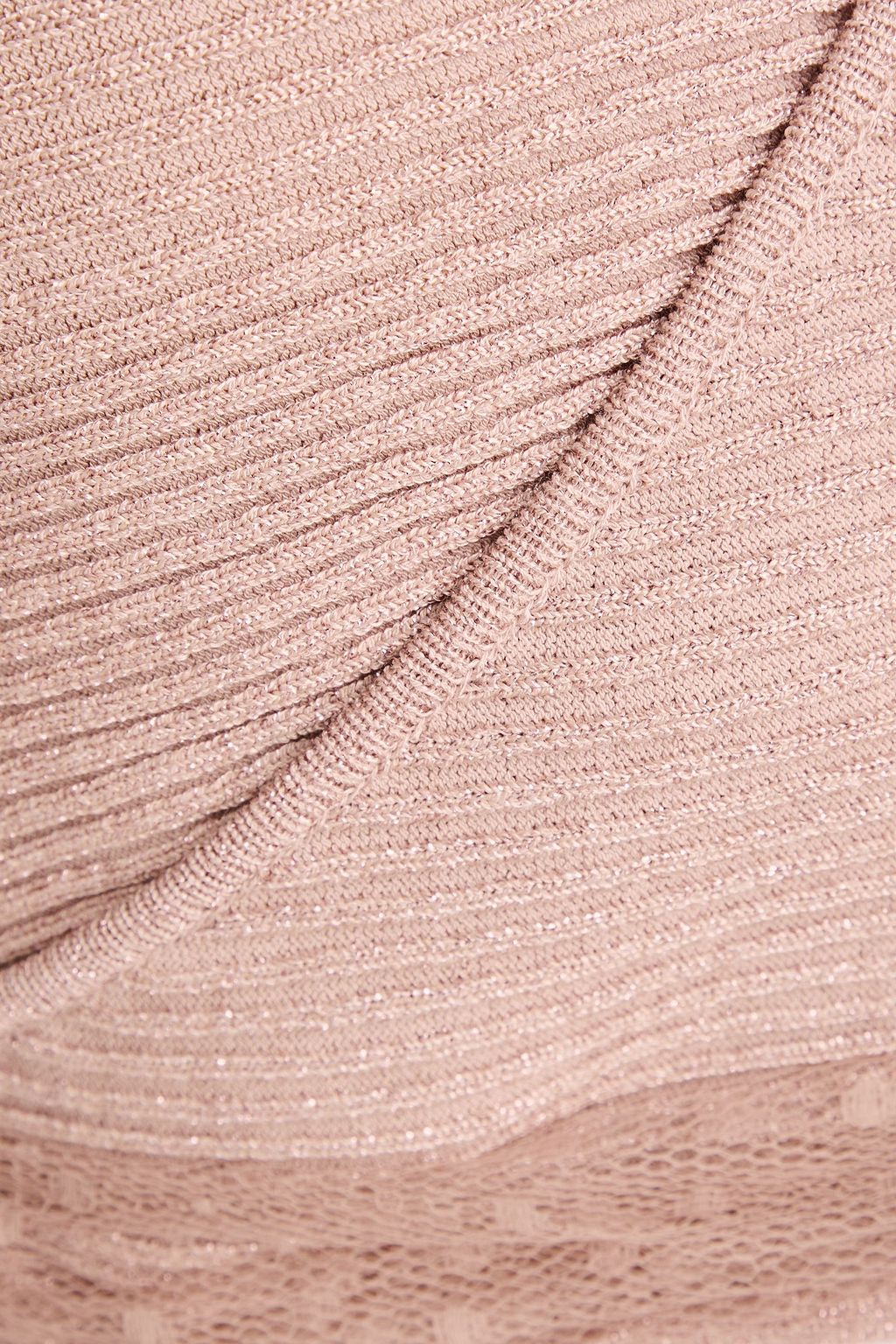 REDVALENTINO بلوزة قصيرة بحبكة مضلّعة وبتأثير ملتف بلون معدني