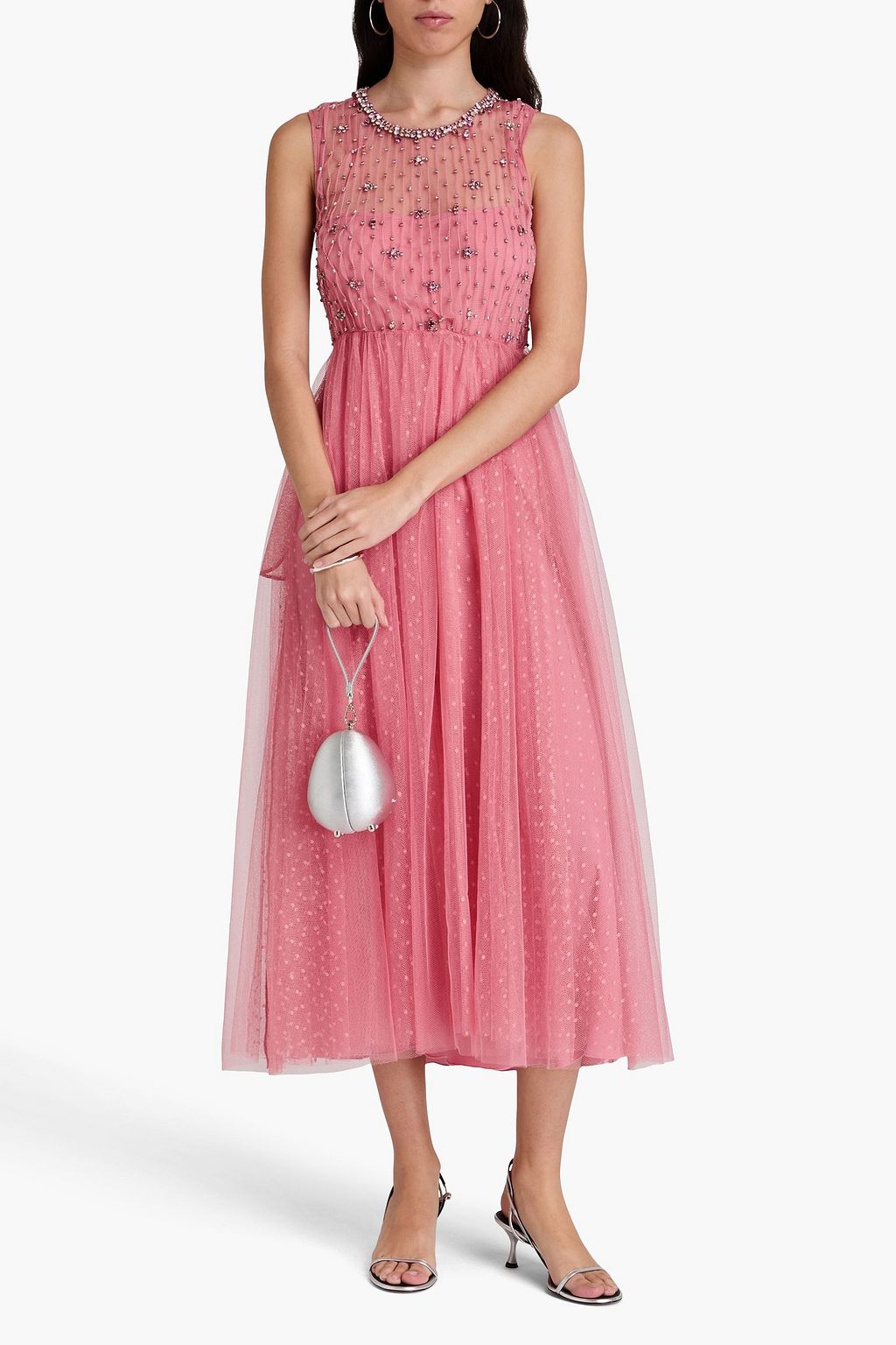 REDVALENTINO فستان من التول متوسط الطول مزين بقطع محاكة بجانب بعضها البعض من قماش بوان ديسبري ومزين بالكريستال