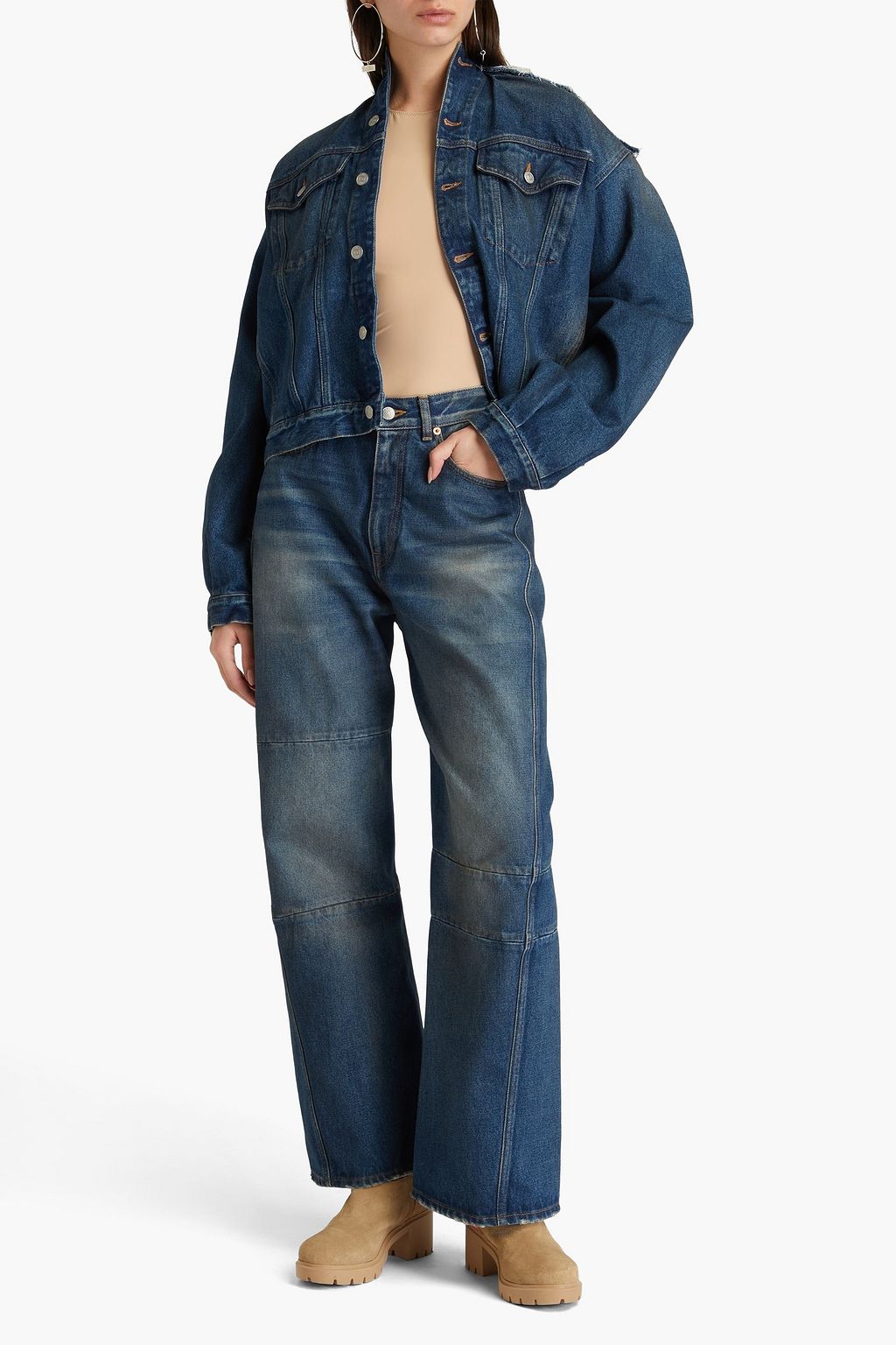 MM6 MAISON MARGIELA جاكيت من الدنيم بحواف منسّلة