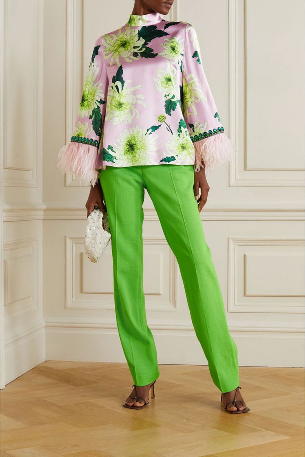 ANDREW GN Bluse aus bedrucktem Satin aus einer Seidenmischung mit Federn und Verzierungen