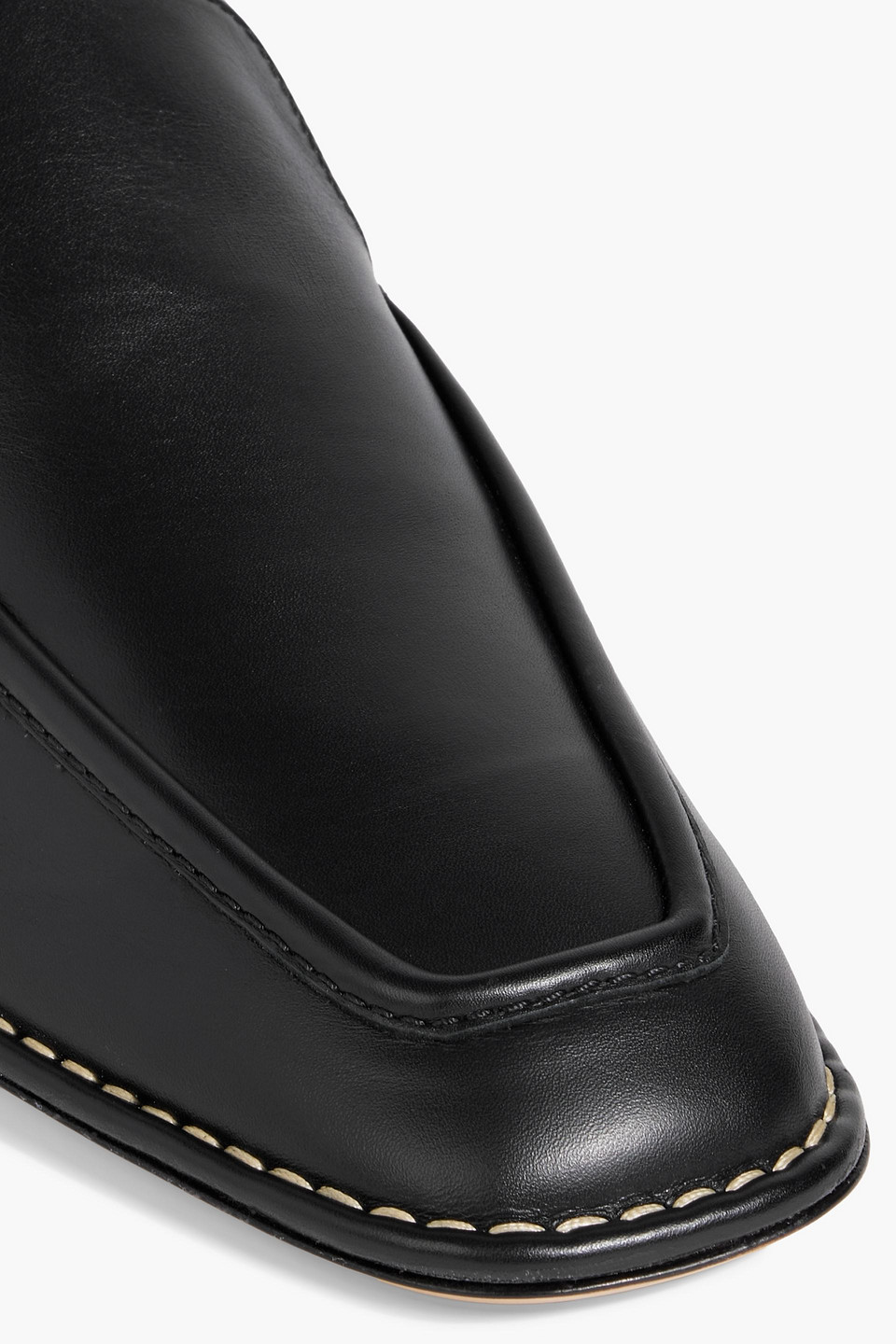 Tod's Gommino Leather Loafer In Black