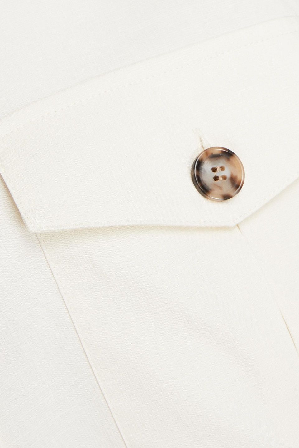 Frame Utility Pocket Short Sleeve Button-up Shirt In Ivory