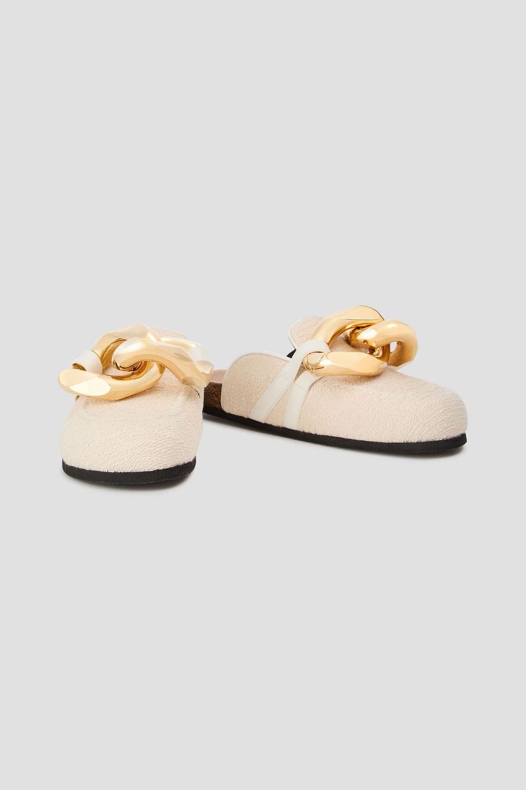 JW ANDERSON سليبرز مصنوع من نسيج بحبكة بوكليه ومزين بسلسلة
