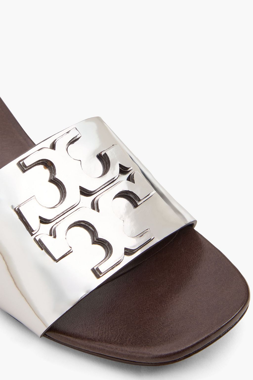 TORY BURCH 이네스 장식 디테일 메탈릭 샌들
