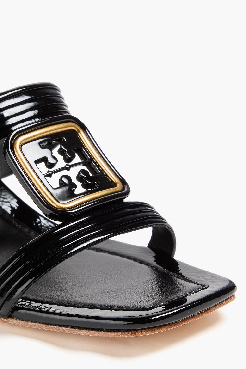 TORY BURCH صندل "جورجيا" من الجلد اللامع بتصميم مزركش