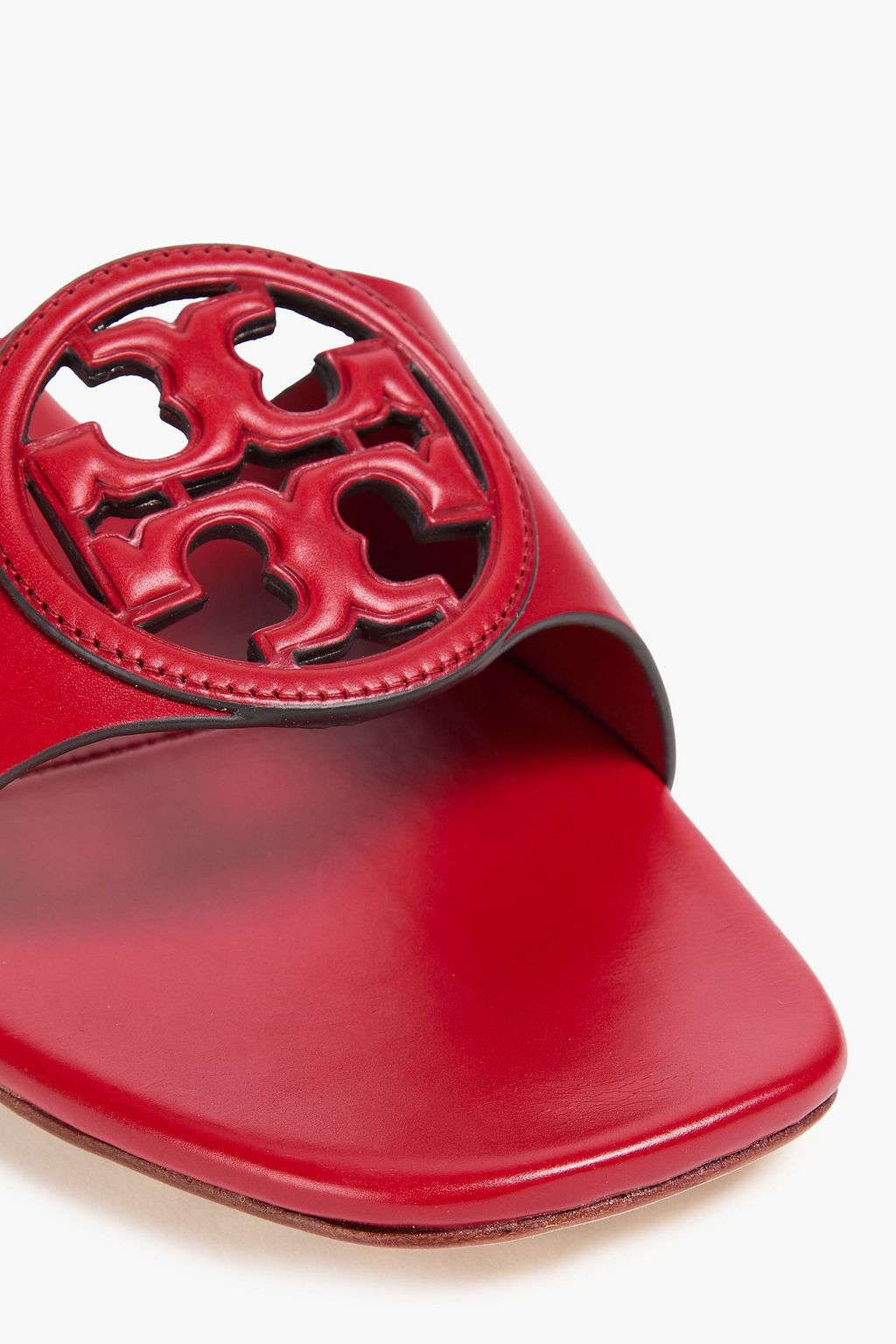 TORY BURCH 봄브 장식 디테일 가죽 샌들