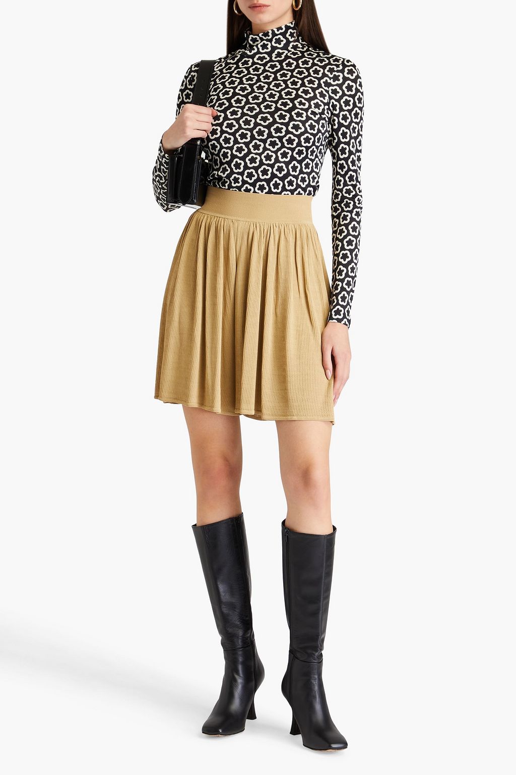 TORY BURCH شورت من نسيج محبوك