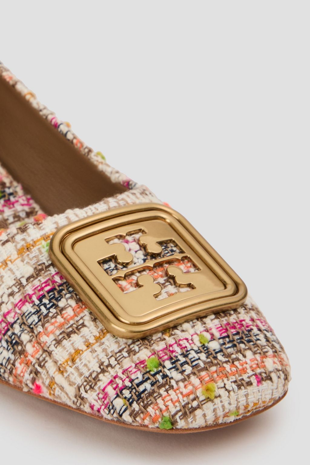 TORY BURCH حذاء بكعب عالٍ من التويد بتصميم مزركش