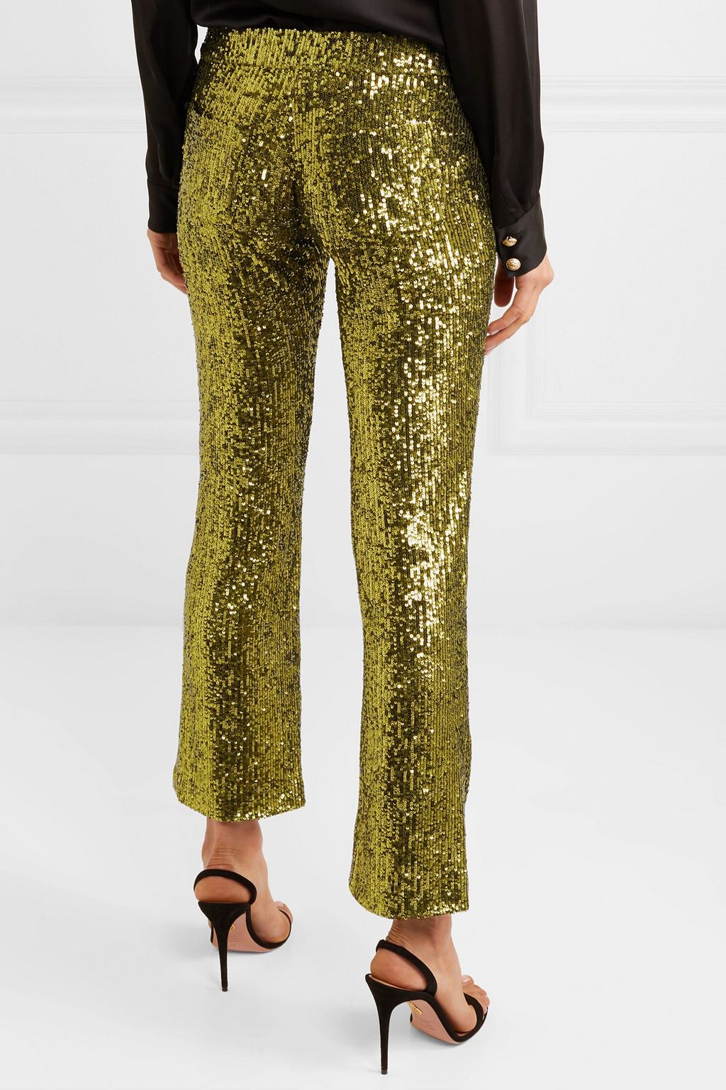 BALMAIN بنطال بأرجل قصيرة وواسعة من التول المطّاطي المطرّز بأقراص برّاقة