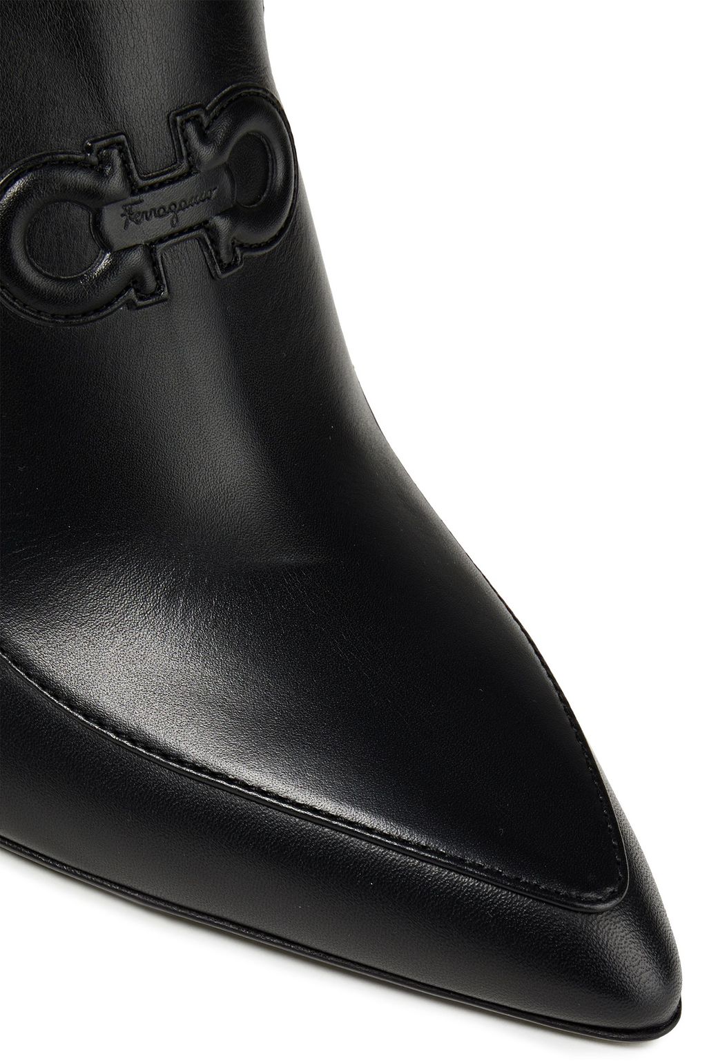 FERRAGAMO エンボス加工 レザー ミュール