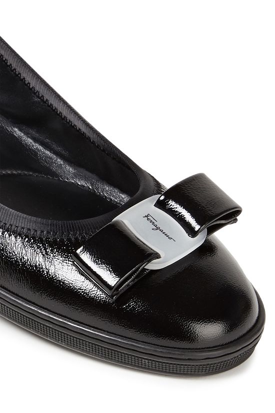 ferragamo savina flats