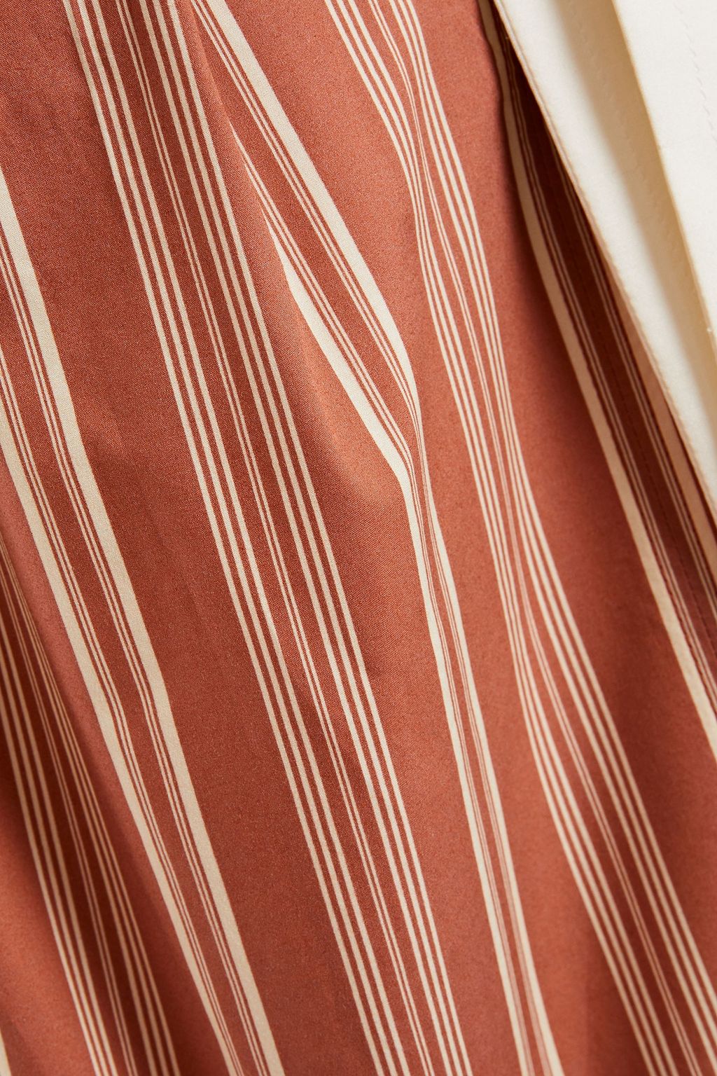 CHLOÉ Tie-neck silk satin-trimmed striped cotton-poplin top