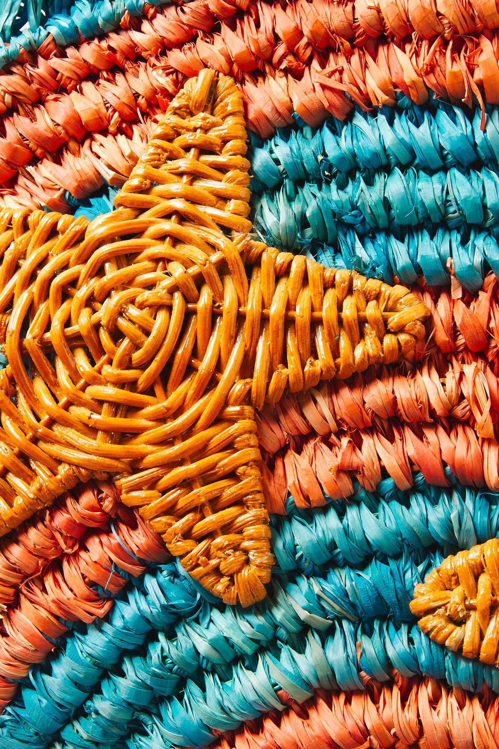 ARANÁZ Stella wicker-appliquéd fringed raffia pouch