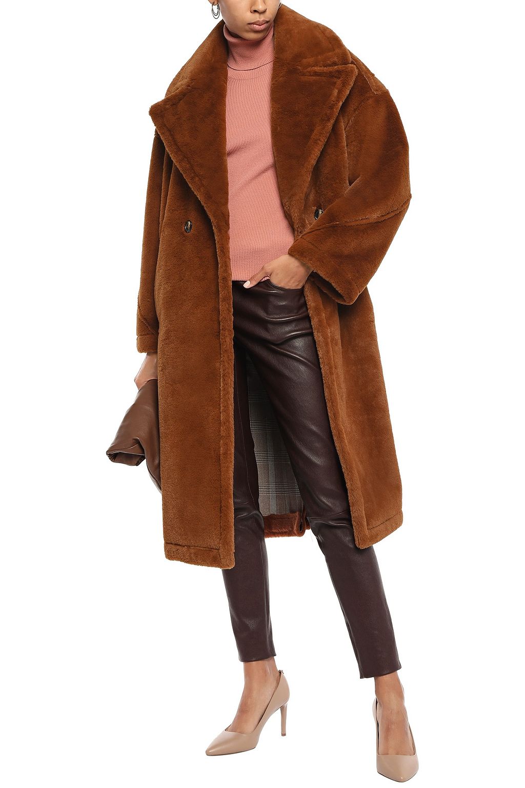 LINE Oversized faux fur coat
