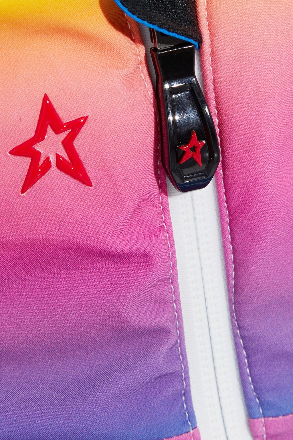 PERFECT MOMENT Chamonix dégradé-paneled hooded padded ski jacket