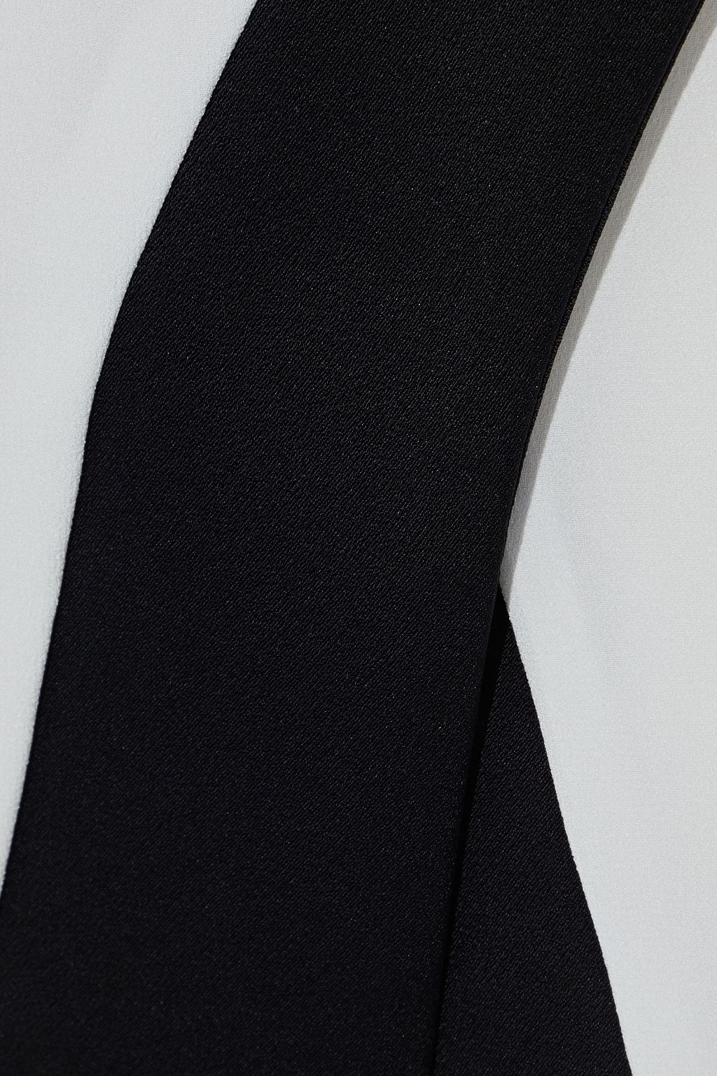 GALVAN  LONDON Color-block satin-paneled crepe gown