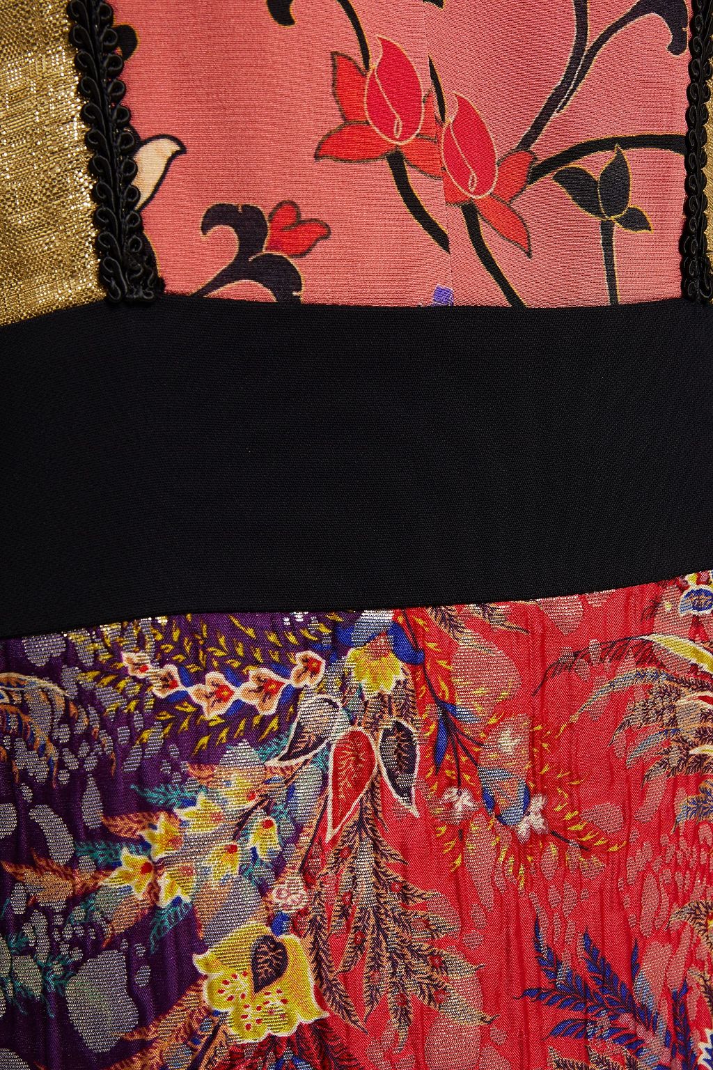 ETRO فستان من الكريب المطبع برسومات ومن نسيج محبوك ومن الجاكار لون ميتاليك بأسلوب باتشوارك