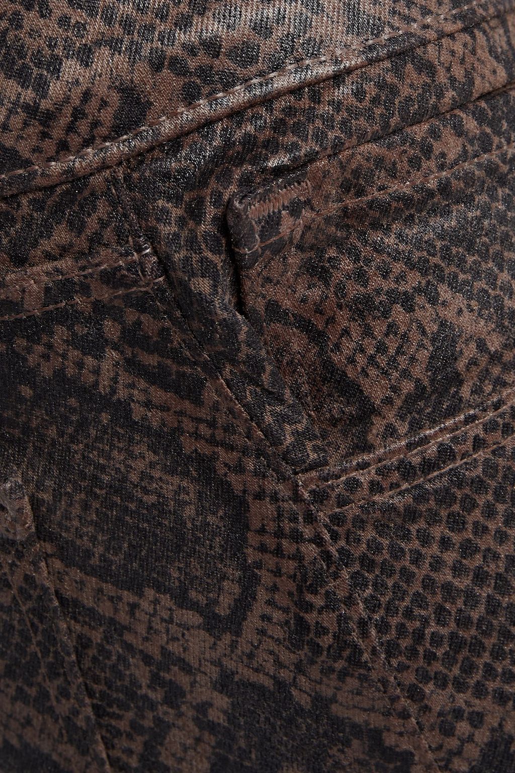 J BRAND 왁스드 스네이크 프린트 미드라이즈 킥 플레어 진