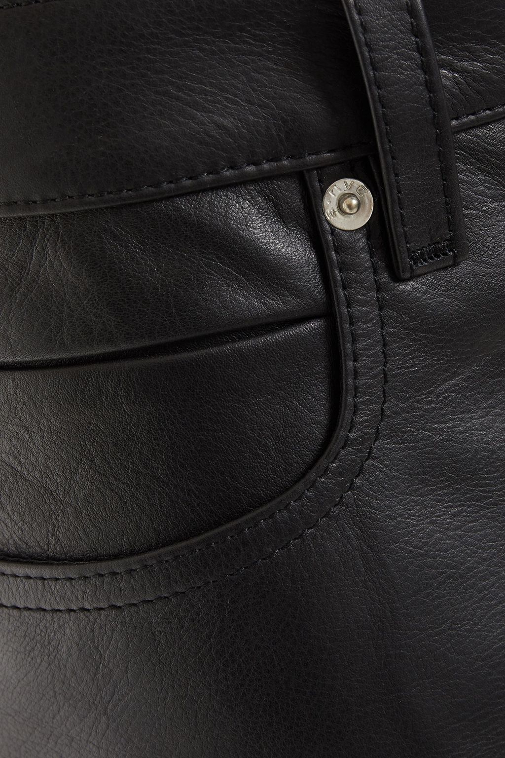 ALEXANDER WANG شورت من الجلد المحبب