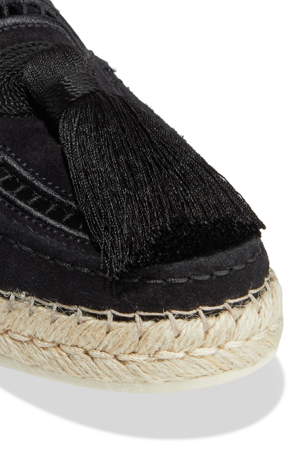 TOD'S حذاء لوفر من الشامواه مزخرف بالكروشيه ومزيّن بشراريب