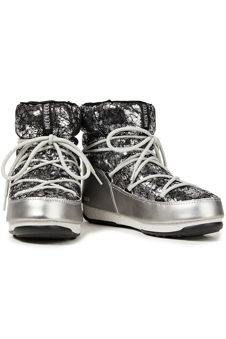 metallic silver snow boots
